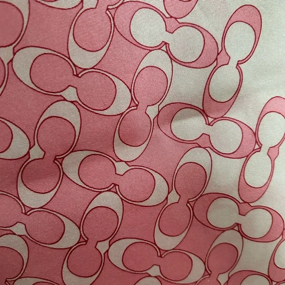 🧣[Coach] Retired Signature C Silk Square Scarf, NWT - Picture 3 of 7
